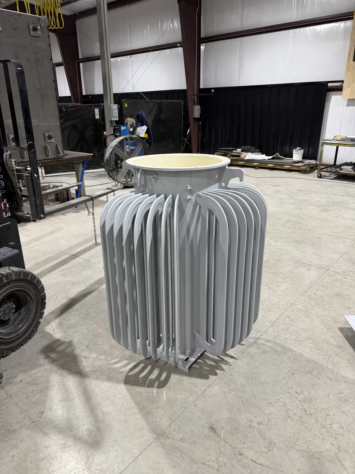 Tube-cooled round tank — FabTek Industries
